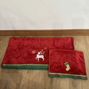 VTG Bed Bath & Beyond Christmas Towel & Hand Towel Set NEW Red Reindeer Stocking